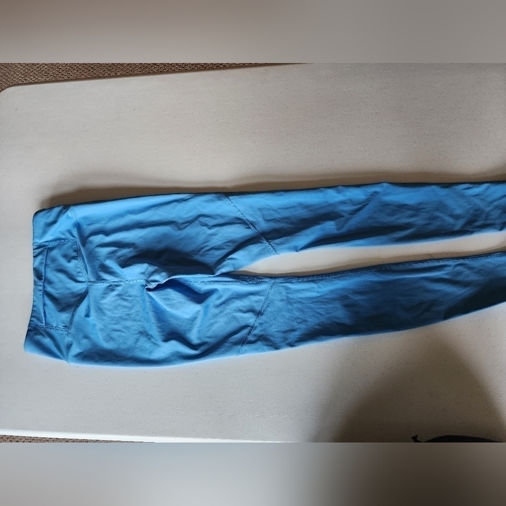 Fabletics Women's Blue Leggings Size S. - Picture 6 of 6